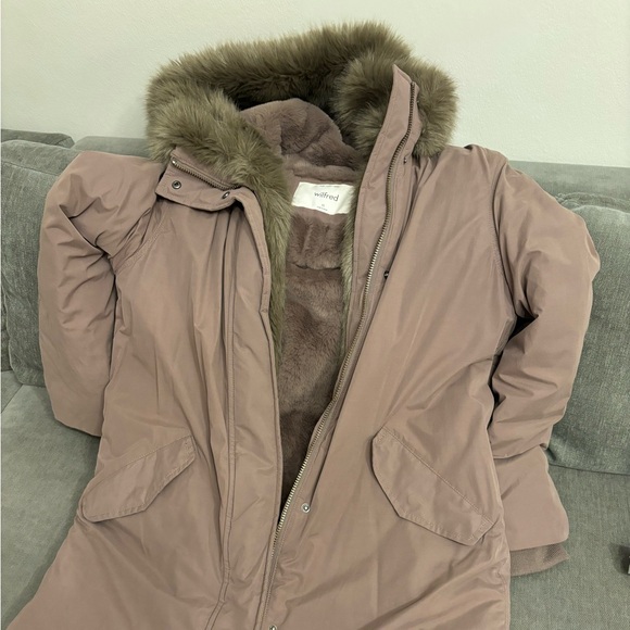 Aritzia Mont Blanc Parka - Picture 1 of 8